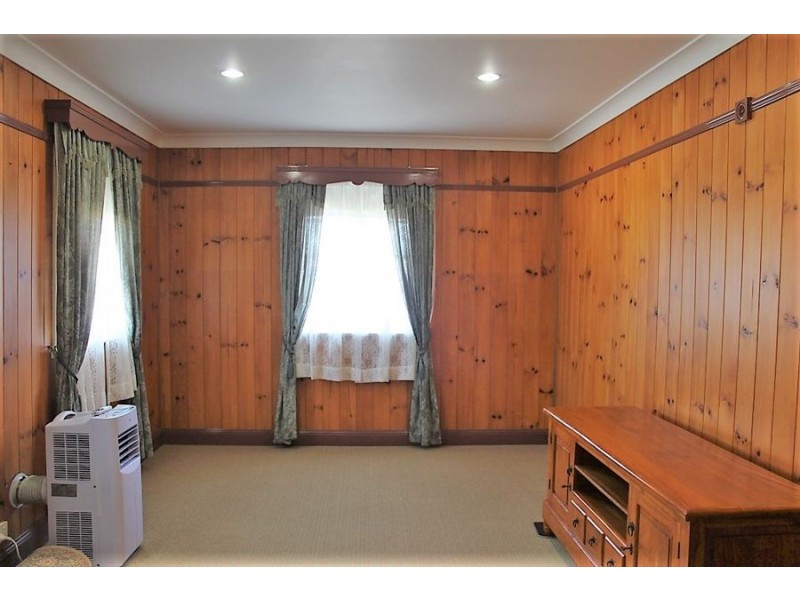 4 Premier Street, Maryborough QLD 4650