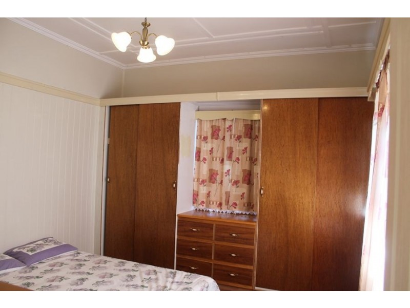 4 Premier Street, Maryborough QLD 4650