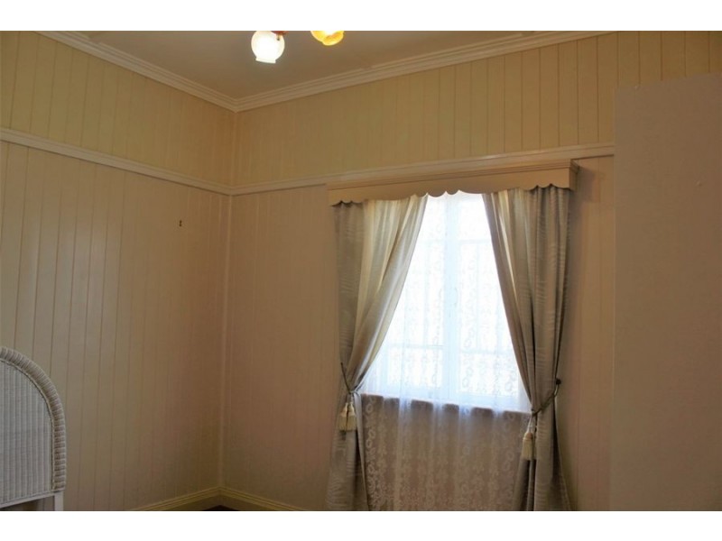 4 Premier Street, Maryborough QLD 4650