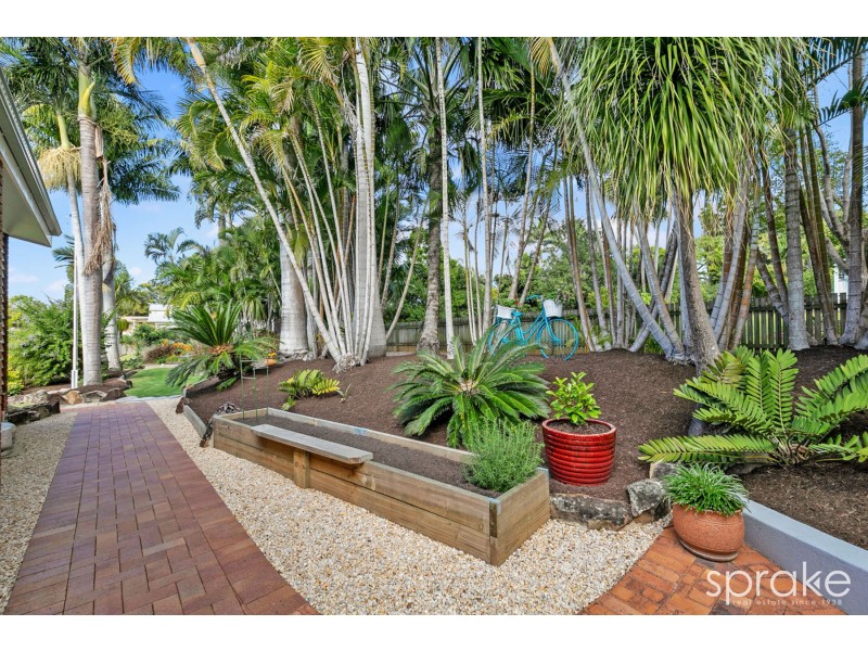 1 Yuruga Place, Tinana QLD 4650