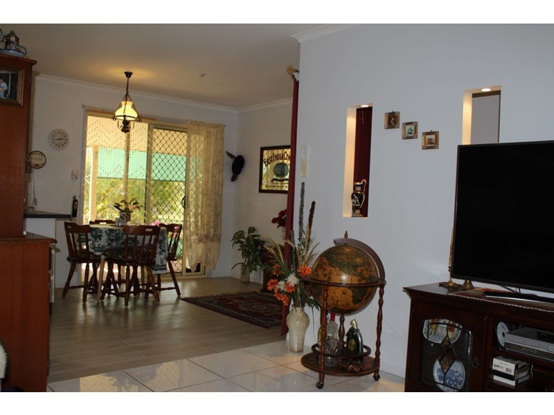 6 Lockett Close, Oakhurst QLD 4650