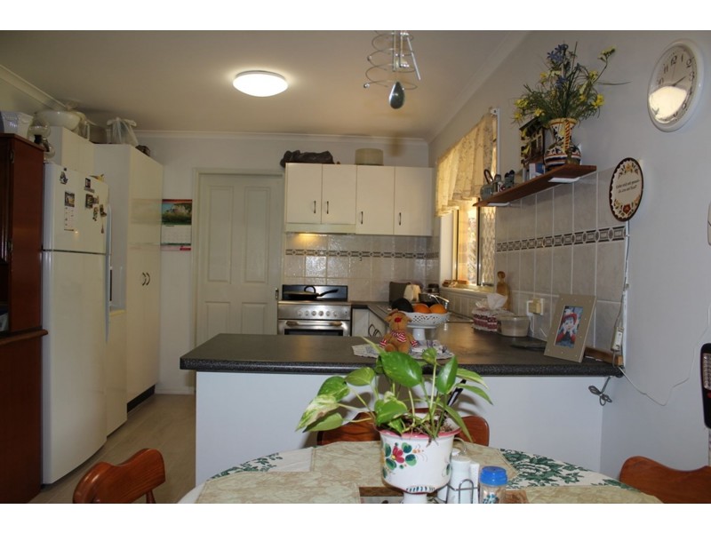 6 Lockett Close, Oakhurst QLD 4650