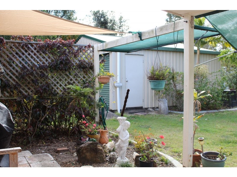 6 Lockett Close, Oakhurst QLD 4650