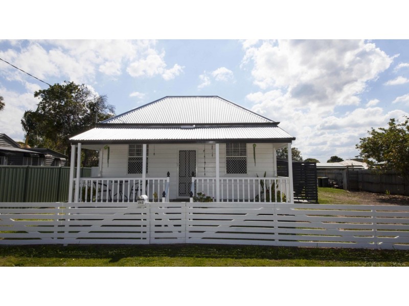 242 Cheapside Street, Maryborough QLD 4650
