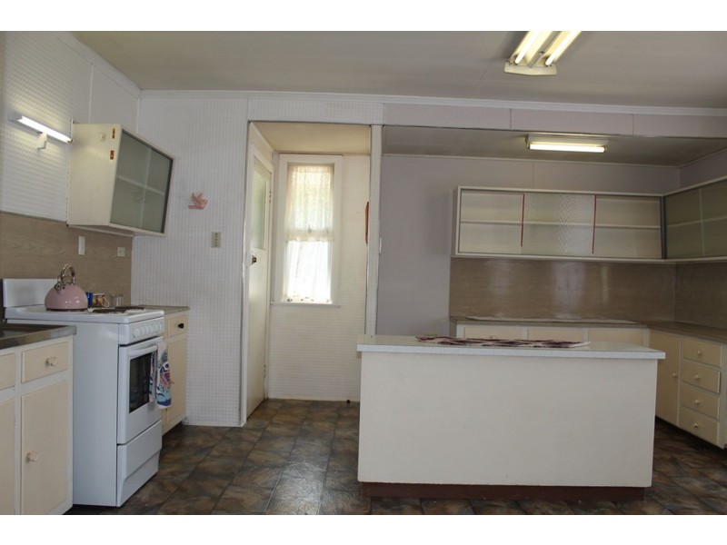 27 Churchill Street, Maryborough QLD 4650