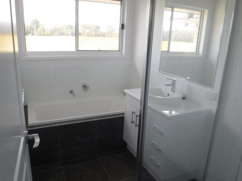 38-86 Keen Road, Pacific Haven QLD 4659