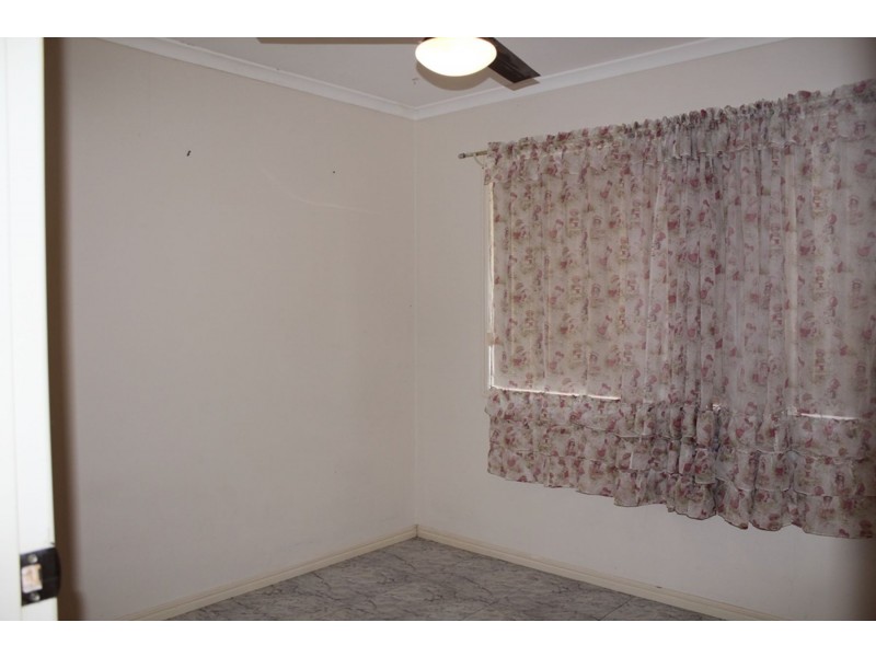 25 Dyson Street, Aldershot QLD 4650