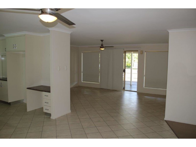 37 Herrenberg Street, Aldershot QLD 4650