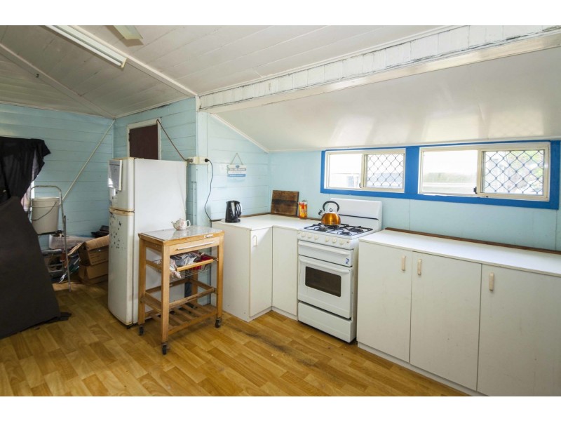 14 Granville Terrace, Granville QLD 4650