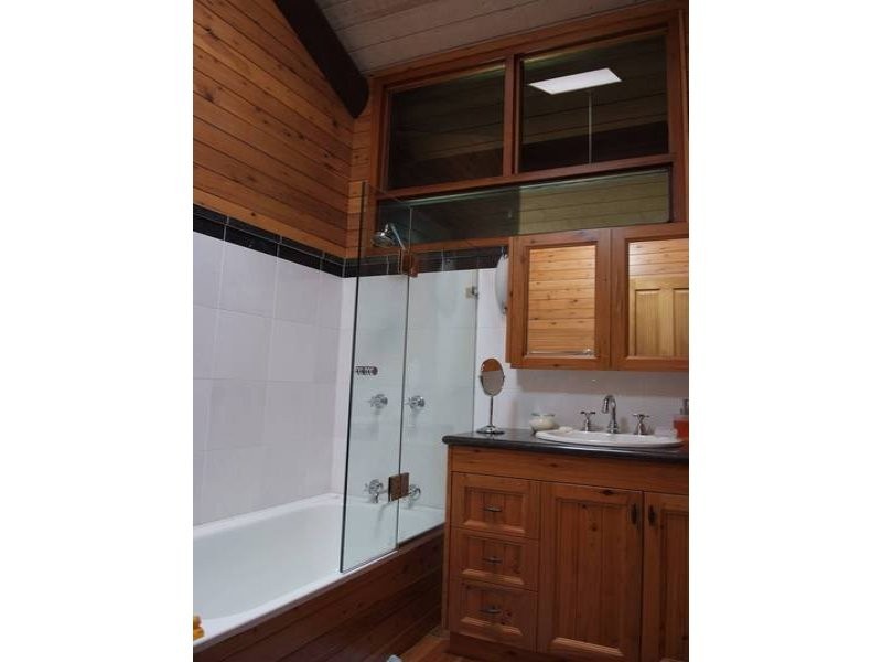 6 McLaughlin Road, Ferney QLD 4650