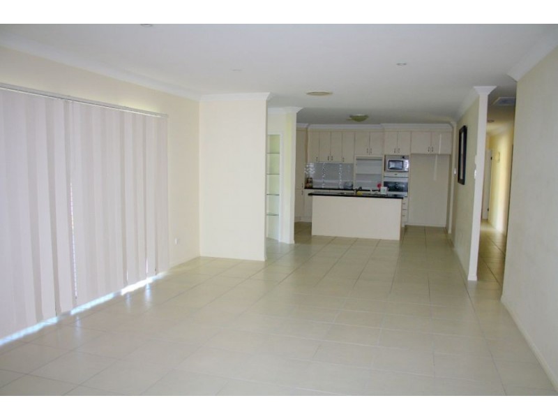 6 Franklin Close, Tinana QLD 4650