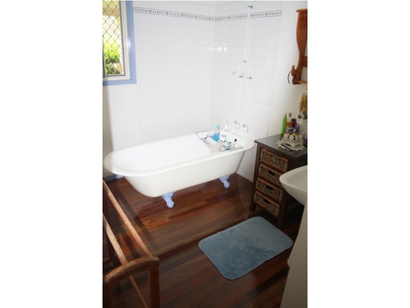 149 Iindah Road West, Tinana QLD 4650