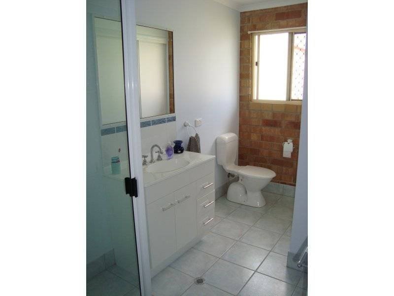 12 New Street, Maryborough QLD 4650