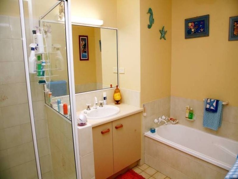 61 Dundas Street, Granville QLD 4650