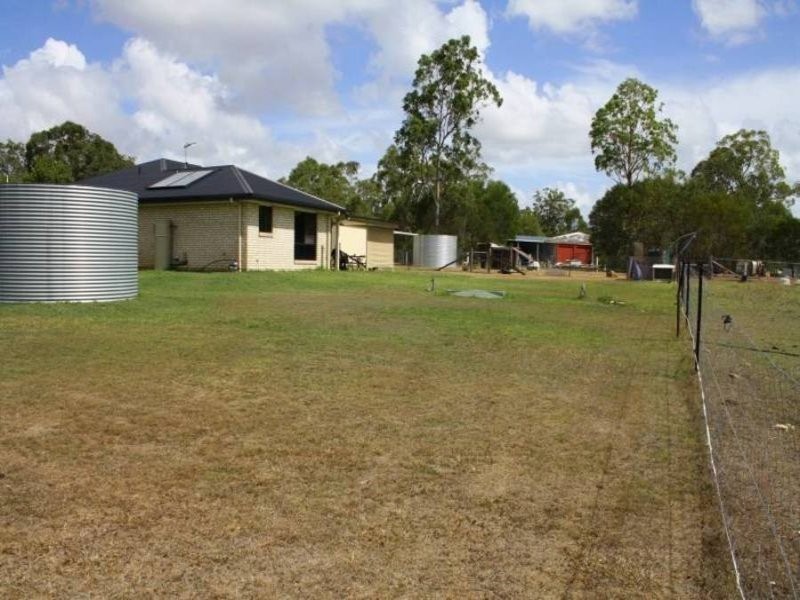 75 Barlow Street, Oakhurst QLD 4650