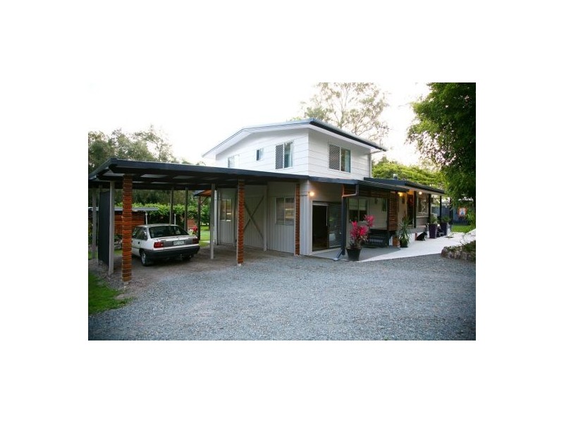 153 Iindah Road West, Maryborough QLD 4650