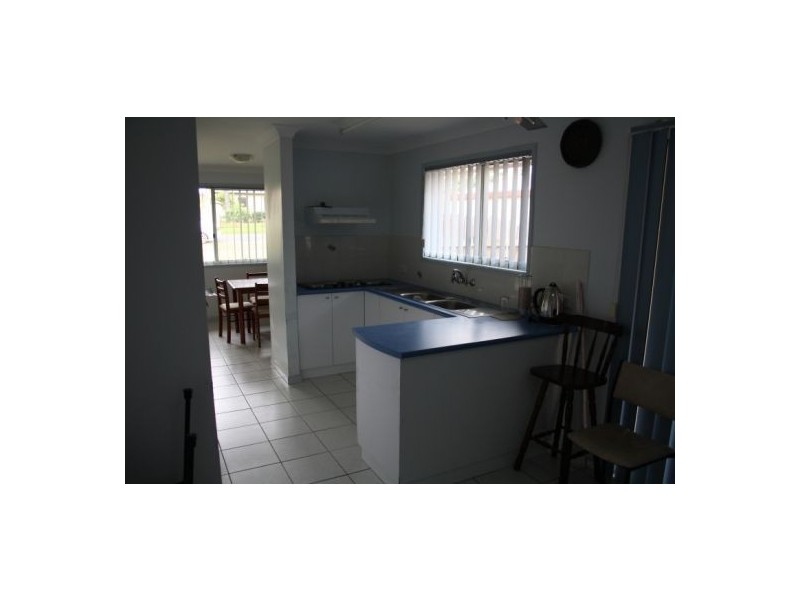 50  Lenthall Street, Aldershot QLD 4650