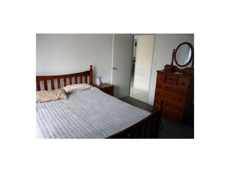 50  Lenthall Street, Aldershot QLD 4650