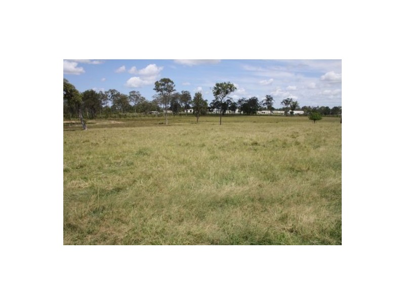 247 Lawson Street, St Helens QLD 4650