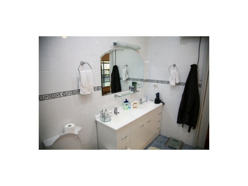 150 Ferry Road, Yengarie QLD 4650