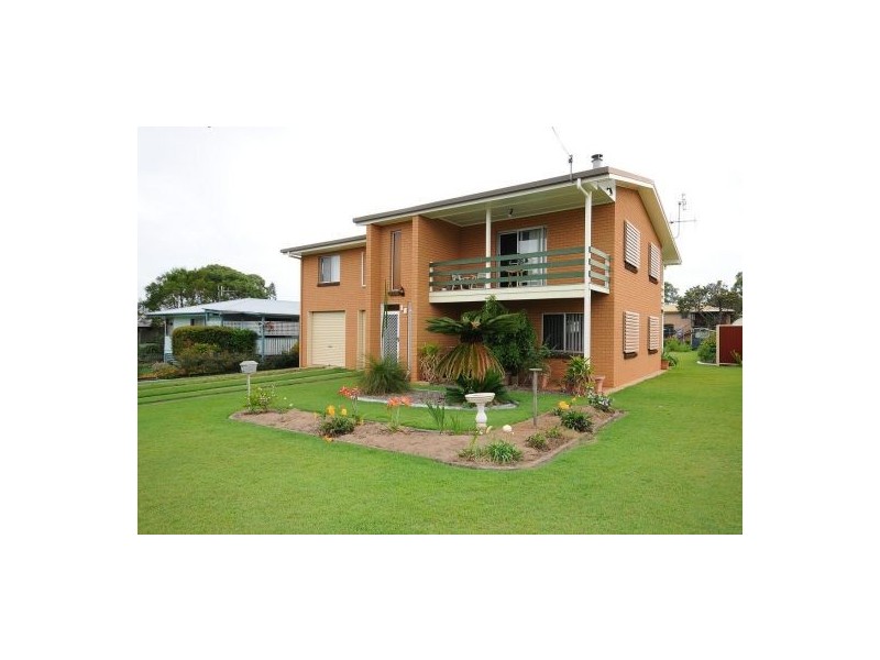 18 Ambrose-White Street, Maryborough QLD 4650