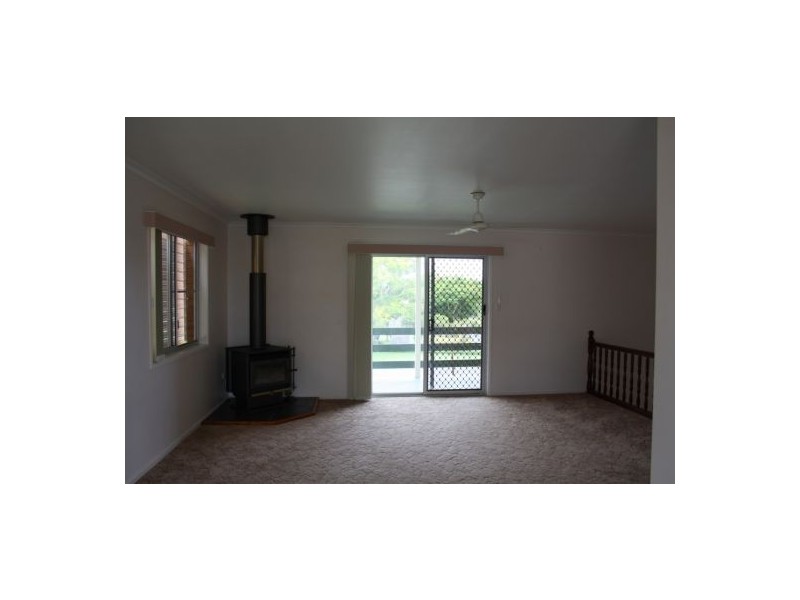 18 Ambrose-White Street, Maryborough QLD 4650