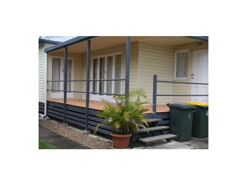16 Holme Street, Granville QLD 4650