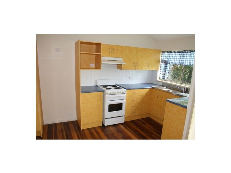 16 Holme Street, Granville QLD 4650