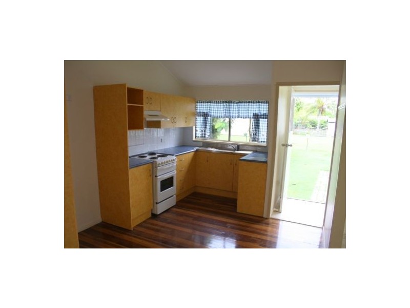 16 Holme Street, Granville QLD 4650