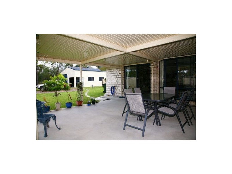 69 Loretto Drive, Oakhurst QLD 4650