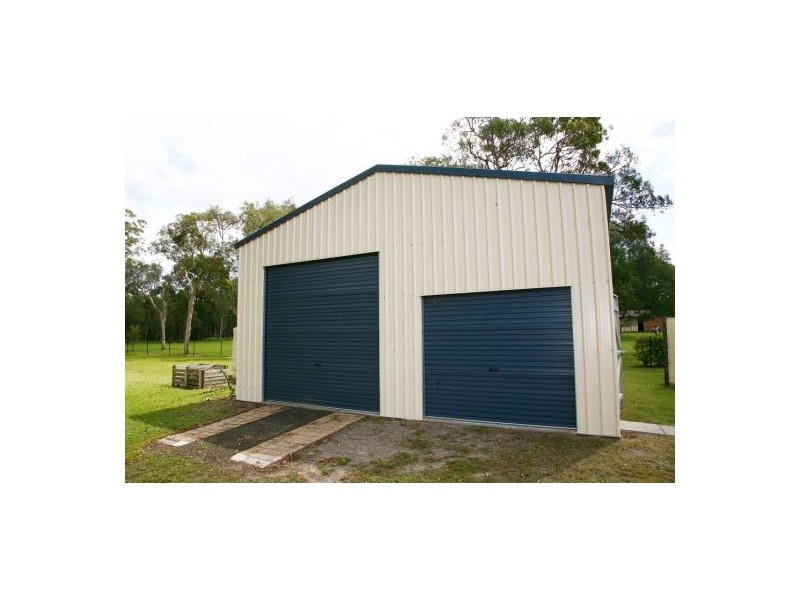 69 Loretto Drive, Oakhurst QLD 4650