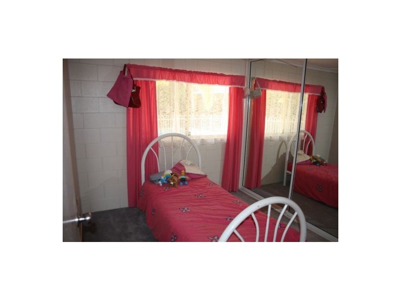 695 Teddington Road, Teddington QLD 4650