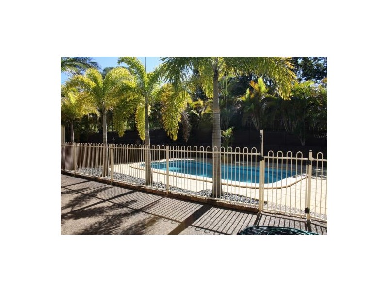 695 Teddington Road, Teddington QLD 4650