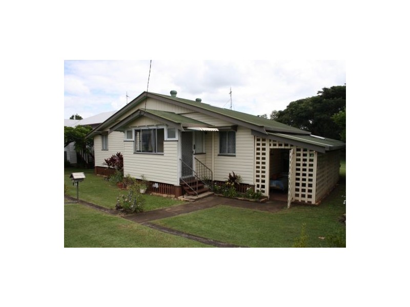 36 Rocky Street, Maryborough QLD 4650