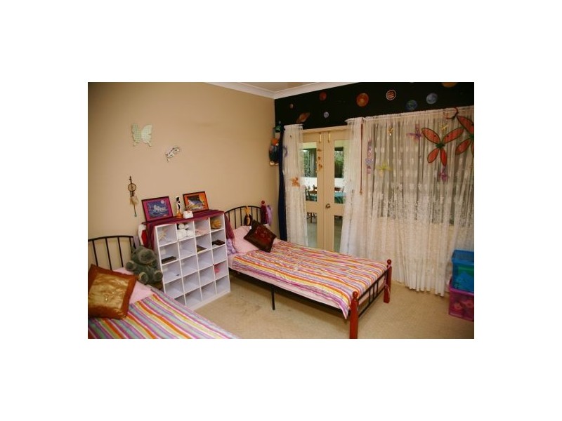 44 Charles Bruce Drive, Oakhurst QLD 4650