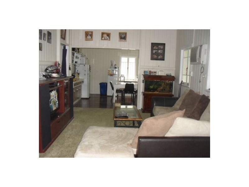 6 Saltwater Creek Road, Maryborough QLD 4650