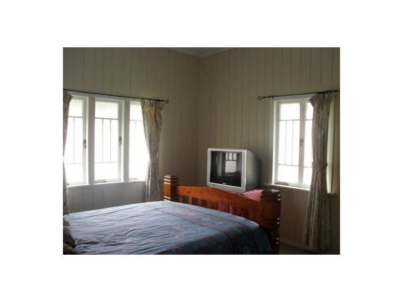 6 Saltwater Creek Road, Maryborough QLD 4650