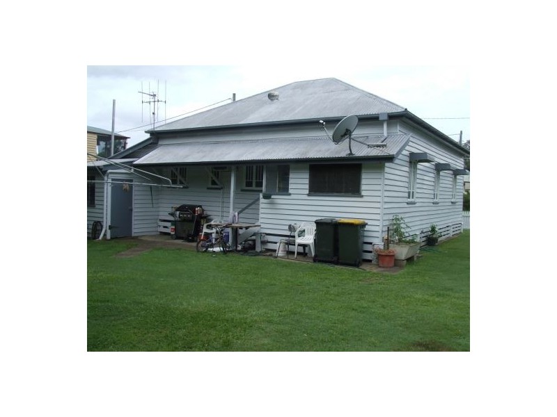 6 Saltwater Creek Road, Maryborough QLD 4650