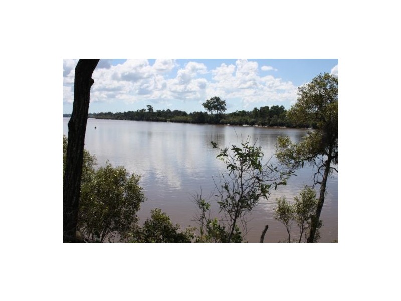 Walkers Point QLD 4650