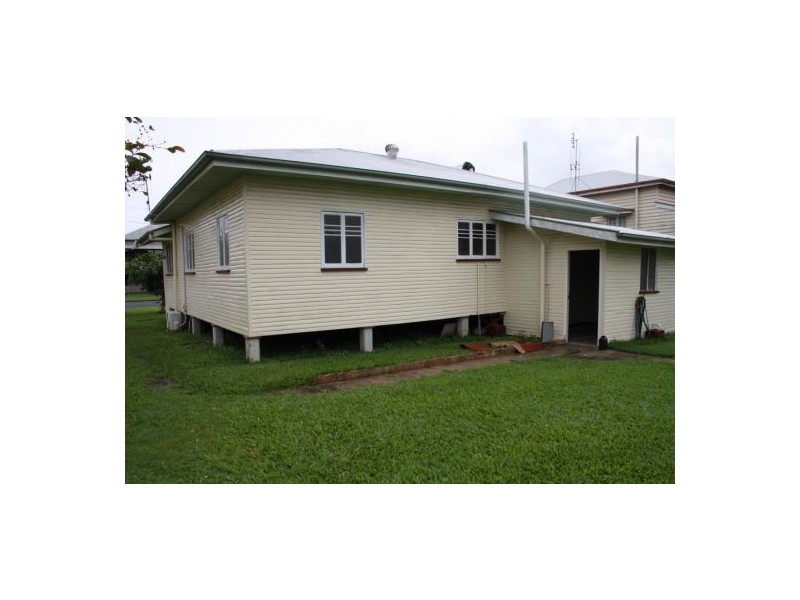 13 Grosvenor Street, Maryborough QLD 4650