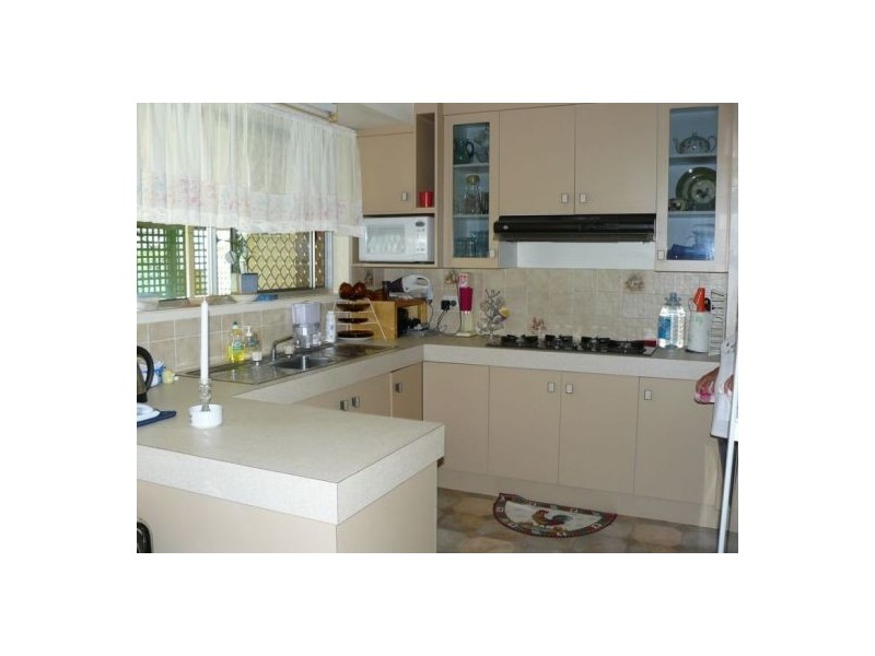 12 Stuart Court, Granville QLD 4650