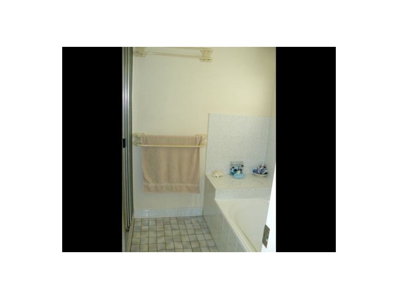 12 Stuart Court, Granville QLD 4650