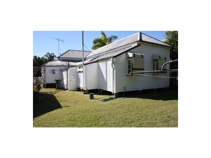 16 Ward Street, Maryborough QLD 4650