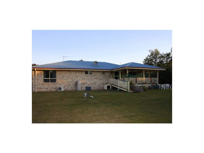 8 Amanda Avenue, Oakhurst QLD 4650