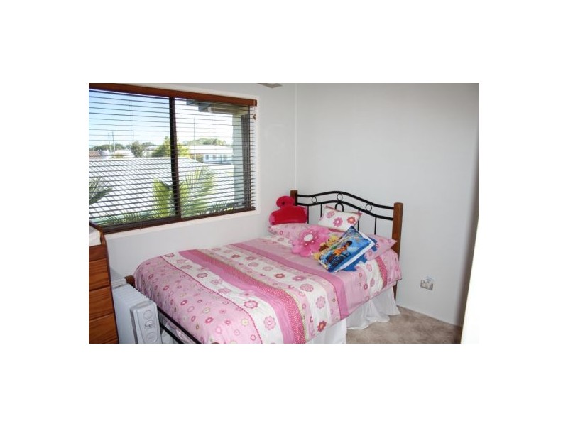 37 Holme Street, Granville QLD 4650