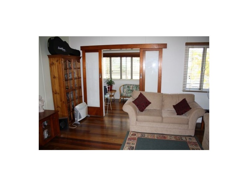 24 Boys Avenue, Maryborough QLD 4650