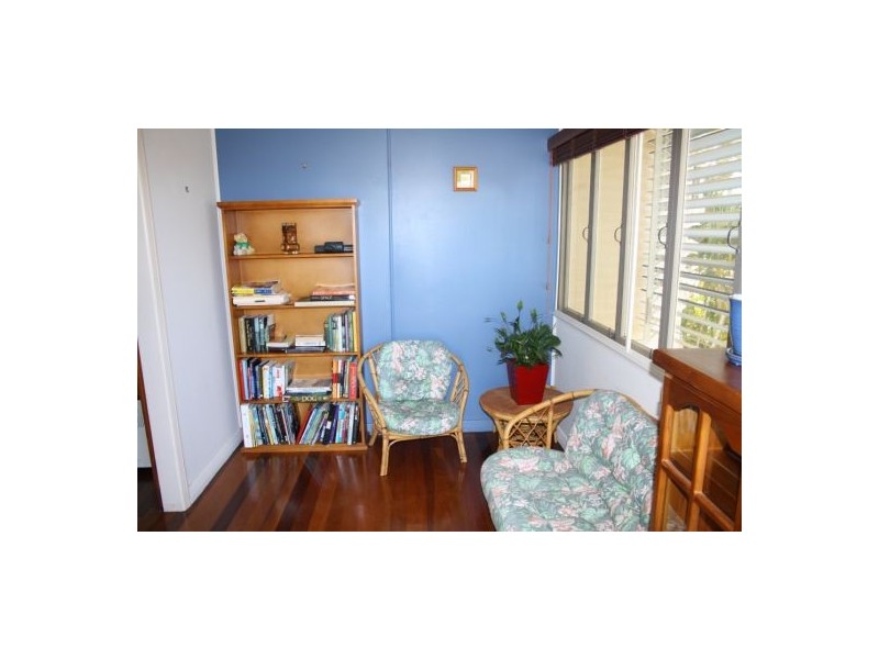 24 Boys Avenue, Maryborough QLD 4650