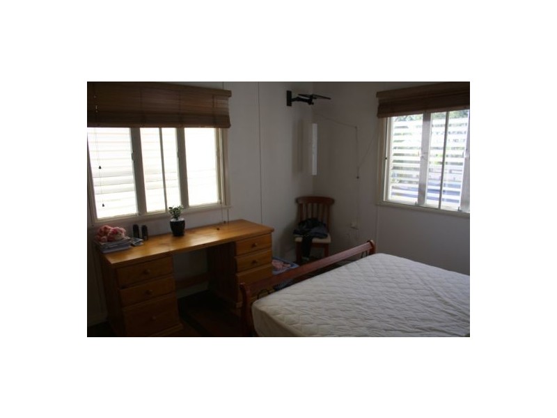 24 Boys Avenue, Maryborough QLD 4650