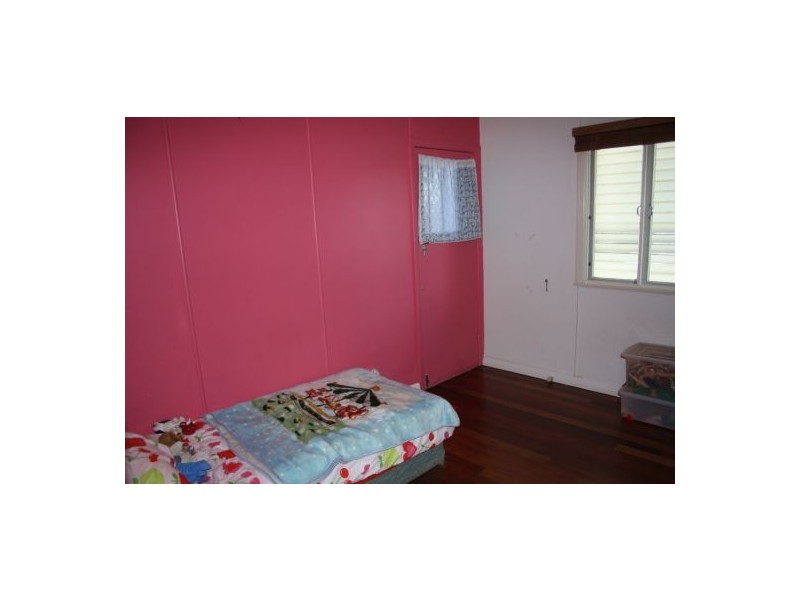 24 Boys Avenue, Maryborough QLD 4650