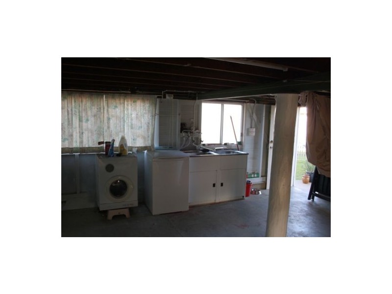 24 Boys Avenue, Maryborough QLD 4650